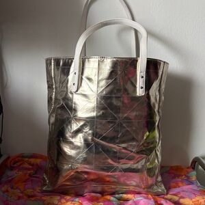 Elizabeth Arden Metallic Gold Tote Bag with Cream Handles